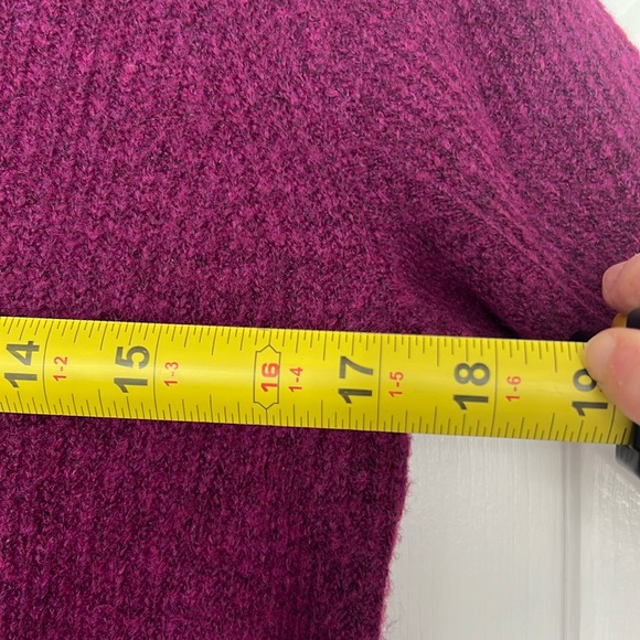 Women’s small Loft sweater. Like a pink/purple color. Great condition - Picture 8 of 10